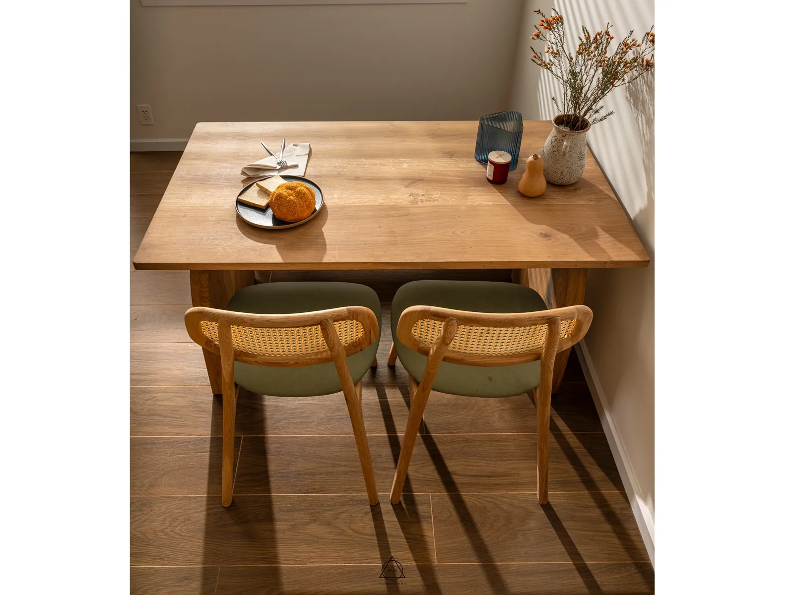 ARLO DINING SET